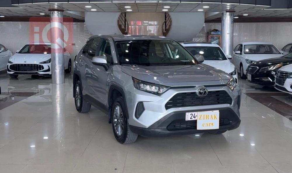 تۆیۆتا ڕاڤ 4